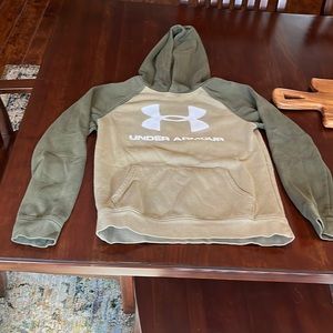 Under Armor Hoodie Boys Medium